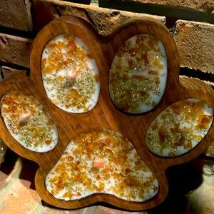 Large Paw Print by Branch and Grove